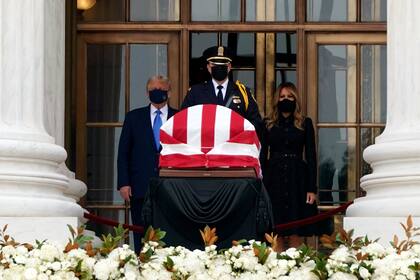 Barrett es la apuesta de Trump para suceder a la fallecida Ruth Ginsburg e inclinar más decididamente la balanza ideológica de la Corte Suprema