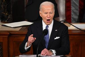 Ante el Congreso, Biden lanzó un encendido mensaje de campaña con fuertes críticas a Trump