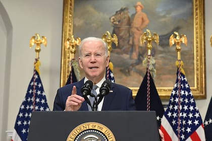 El presidente de Estados Unidos, Joe Biden, habla sobre el sistema bancario estadounidense el 13 de marzo de 2023 en la Sala Roosevelt de la Casa Blanca en Washington, DC. 