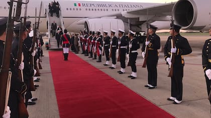 El presidente de Italia llegó a la Argentina para reunirse con Mauricio Macri