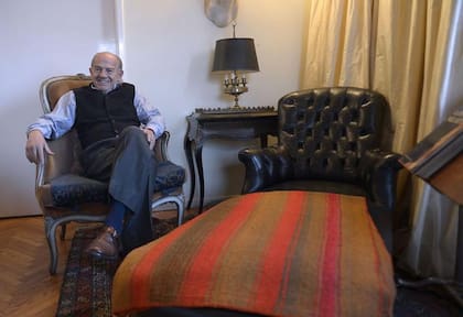 El presidente de la Asociación Psicoanalítica de Argentina, Andrés Rascovsky, en su despacho en Buenos Aires, la ciudad considerada como la capital del psicoanálisis.