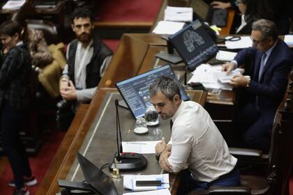 El presidente de la Cámara de Diputados, Martín Menem, solo cuenta con una tropa de 38 legisladores y deberá consensuar cualquier iniciativa con la oposición