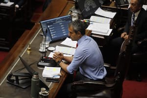 Diputados opositores solicitan al Gobierno las razones detrás del recambio en la Comisión Nacional de Monumentos