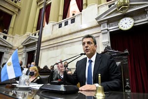 Massa jugó fuerte y pidió el control total de la economía, pero Fernández tomó otro camino