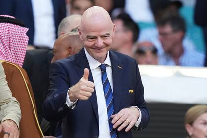 El presidente de la FIFA Gianni Infantino previo al partido entre Al Ahly y el Inter de Milán en el Mundial de Clubes, el sábado 14 de junio de 2025, en Miami. (AP Foto/Lynne Sladky)