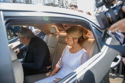 El Presidente de la Nación saludó a sus seguidores al terminar la apertura de las sesiones ordinarias