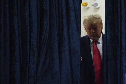 El presidente de los Estados Unidos, Donald Trump, antes de hablar en el Comando Sur de los Estados Unidos en Doral, Florida, hoy por la tarde