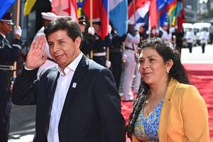 El presidente de Perú, Pedro Castillo, y su esposa, Lilia Paredes.