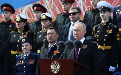 El presidente de Rusia, Vladimir Putin, pronuncia un discurso por el Día de la Victoria 