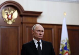 El presidente de Rusia, Vladimir Putin, pronuncia un discurso en vídeo el 24 de junio de 2023, mientras los combatientes de Wagner organizan una rebelión. 