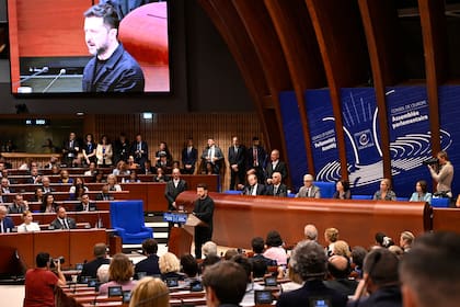 El presidente de Ucrania, Volodimir Zelensky, pronuncia un discurso ante el Consejo de Europa (Archivo)