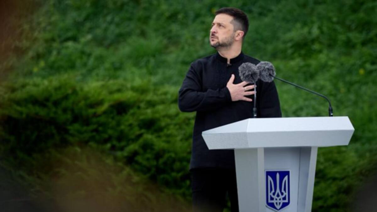 Ucrania celebra su independencia recuperando aldeas en medio de la guerra continua