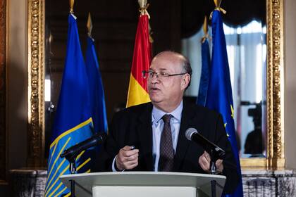 El presidente del BID destacó “avances notables” en la Argentina, pero advirtió: “Es solo una parte de la historia”