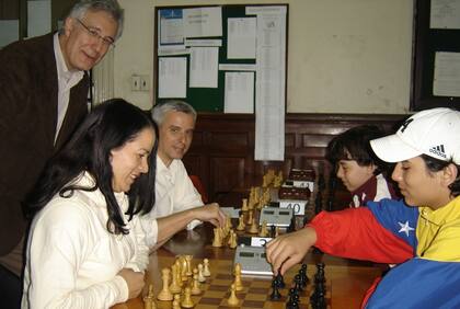 El presidente del Club Argentino junto a la familia