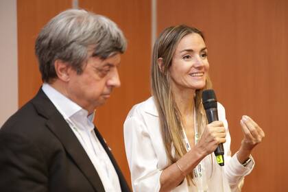 El presidente del Congreso de Aapresid, Marcelo Torres y la secretaria de Comercio Exterior de Santa Fe, Georgina Losada