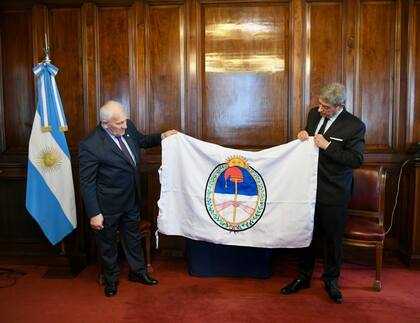 El presidente del Instituto belgraniano, Manuel Belgrano, junto a Horacio Rosatti