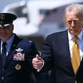 Elogios a Xi, Irán y un tema sensible: Trump viaja a Pekín en busca de una victoria diplomática