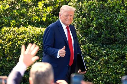 El presidente Donald Trump en la ceremonia para recibir a los Philadelphia Eagles en la Casa Blanca en Washington el 28 de abril del 2025. (AP foto/Alex Brandon)