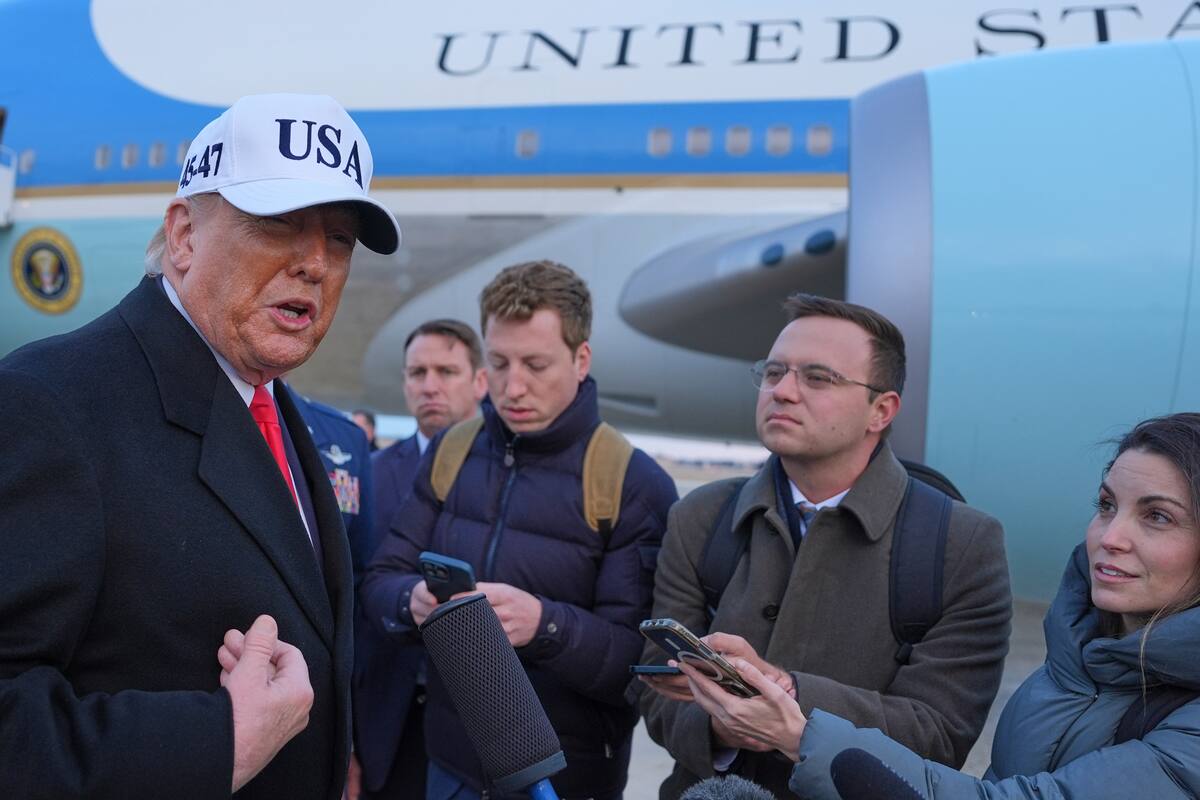 Trump emite alerta severo sobre reunião tensa entre Groenlândia e Dinamarca Trump emite alerta severo sobre reunião tensa entre Groenlândia e Dinamarca