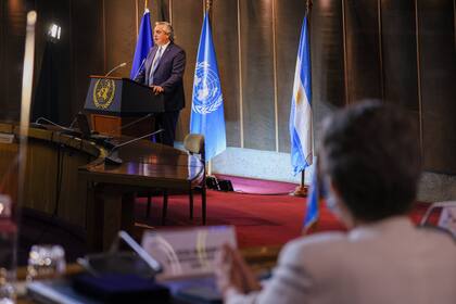 El Presidente, durante su discurso en la sede de la Cepal, en Chile