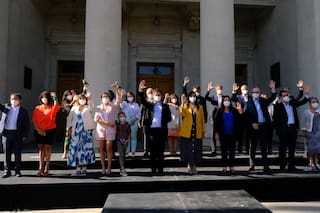 Boric anunció su gabinete: mayoría de mujeres, jóvenes y un guiño para los mercados