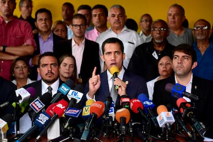 El presidente encargado, Juan Guaidó, llama a la población a manifestarse pacíficamente, el 3 de este mes en Caracas