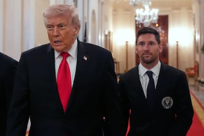 El presidente estadounidense, Donald Trump, recibió al futbolista argentino Lionel Messi en la Casa Blanca
