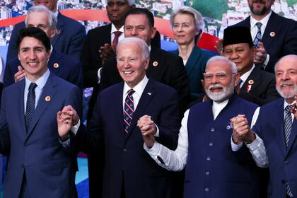 El presidente estadounidense Joe Biden, el primer ministro indio Narendra Modi y el primer ministro canadiense Justin Trudeau en la cumbre del G20 en Río de Janeiro