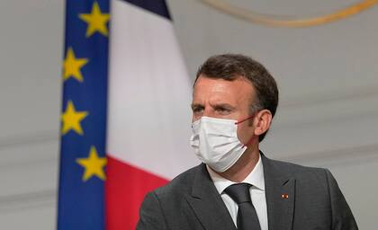 El presidente francés Emmanuel Macron, en el Palacio del Elíseo en París. (AP Foto/Michel Euler, Pool)