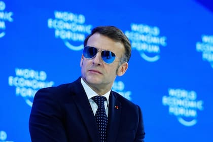 El presidente francés, Emmanuel Macron, habla durante la reunión anual del Foro Económico Mundial en Davos, Suiza, el 20 de enero de 2026