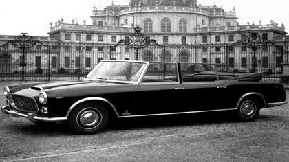 El presidente Giovanni Gronchi fue quien utilizó el auto por primera vez durante la visita de la reina Isabel II a Italia
