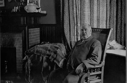 El presidente Grover Cleveland condenó las acciones de los conspiradores estadounidenses y les ordenó reponer a la reina en el trono, pero se negaron