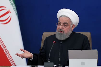 El presidente iraní Hasan Rohani elogió la partida del "tirano" Donald Trump y dijo que "la pelota está en la cancha de Estados Unidos" para volver a un acuerdo nuclear histórico y levantar las sanciones a Teherán