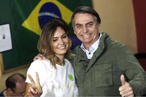 El gobierno de Bolsonaro quiso entrar al país joyas valuadas en millones de dólares sin declarar para la exprimera dama