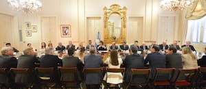 El Gobierno inició conversaciones con gobernadores y analiza convocar un nuevo consenso fiscal