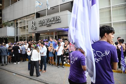 El presidente Javier Milei cierra su campaña electoral en Rosario, con vistas a las próximas elecciones a realizarse este domingo 26 de octubre