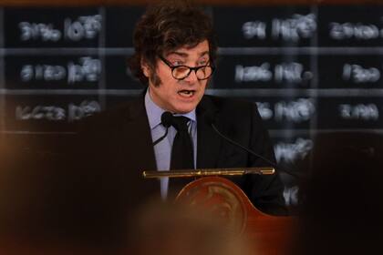 El presidente Javier Milei, decidido a impulsar un gran cambio en el fútbol argentino