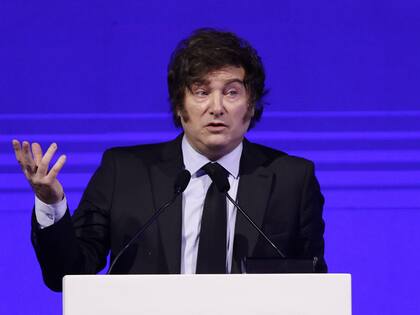 El presidente Javier Milei en el AmCham Summit 2025