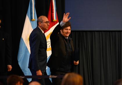 El presidente Javier Milei en la Bolsa de Comercio de Rosario