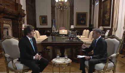El presidente Javier Milei entrevistado por Luis Majul en la Casa Rosada