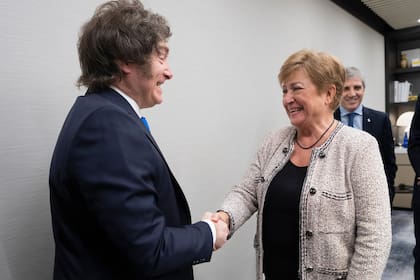 El Presidente Javier Milei junto a la Directora Gerente del Fondo Monetario Internacional (FMI), Kristalina Georgieva, en Nueva York