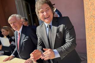 El avance del discurso anticiencia en la era Milei: las narrativas y quiénes las difunden