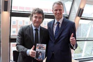 El Presidente Javier Milei recibió la medalla Hayek, que confiere la Asociación liberal del mismo nombre, en Hamburgo, Alemania.