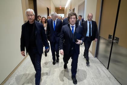 El presidente Javier Milei y el CEO de JP Morgan, Jamie Dimon, durante el inicio del Argentina Week.