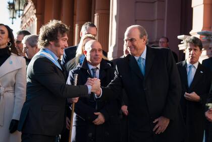 el presidente javier milei y guillermo Francos