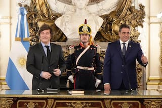 La Casa Rosada busca respaldo de los gobernadores para frenar la ofensiva opositora contra los DNU de Milei