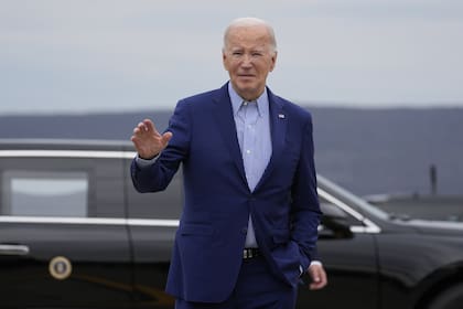 El presidente Joe Biden, antes de abordar el Air Force One en el aeopuerto Wilkes-Barre Scranton. (AP/Alex Brandon)