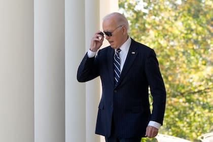 El presidente Joe Biden antes de pronunciar un discurso en la Casa Blanca, el jueves 7 de noviembre de 2024, en Washington. (AP Foto/Mark Schiefelbein)
