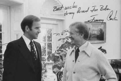 El presidente Joe Biden describió a Carter como "un hombre de carácter, valor y compasión" en un emotivo homenaje tras su fallecimiento