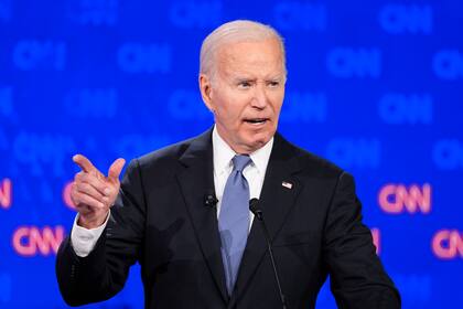 El presidente Joe Biden durante el debate presidencial con el candidato republicano a la presidencia, el expresidente Donald Trump, el jueves 27 de junio de 2024, en Atlanta. (AP Foto/Gerald Herbert)